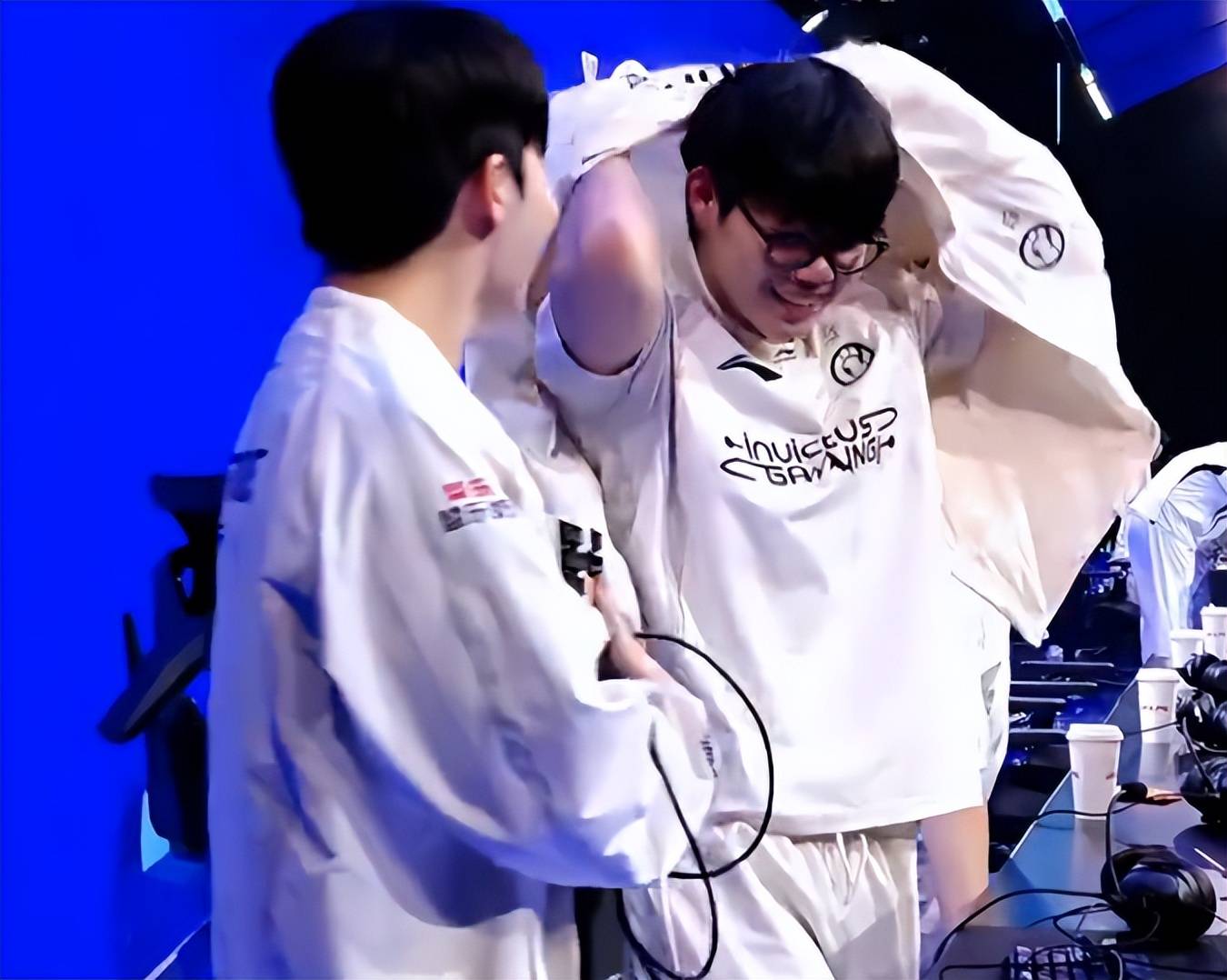 KAIYUN-Rookie遭遇七连败，DWG教练面临压力！的简单介绍