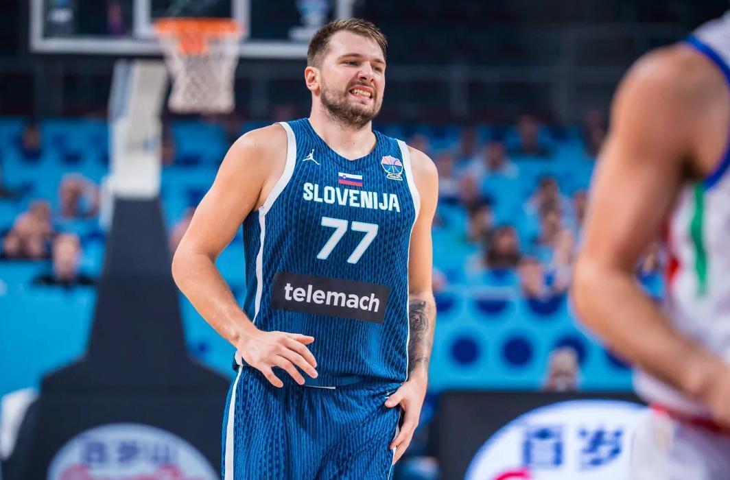 KAIYUN-东契奇在澳大利亚队比赛中挺进下一轮，精彩发挥引发热议！的简单介绍