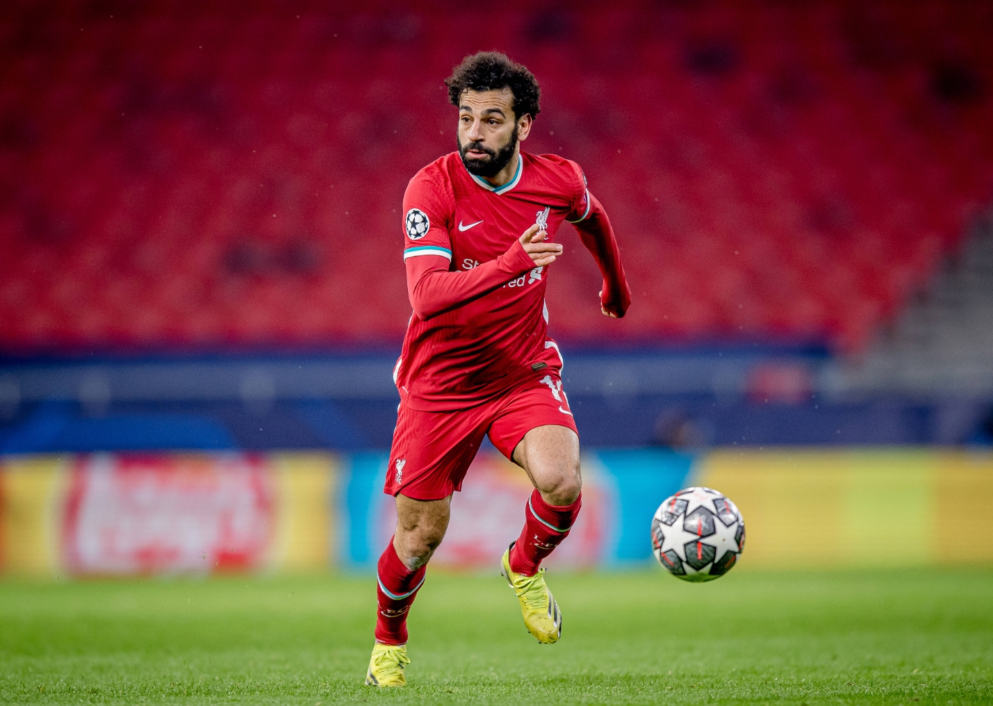 KAIYUN-包含萨拉赫迎来二十赛季高光表现，拜仁球迷沸腾！的词条