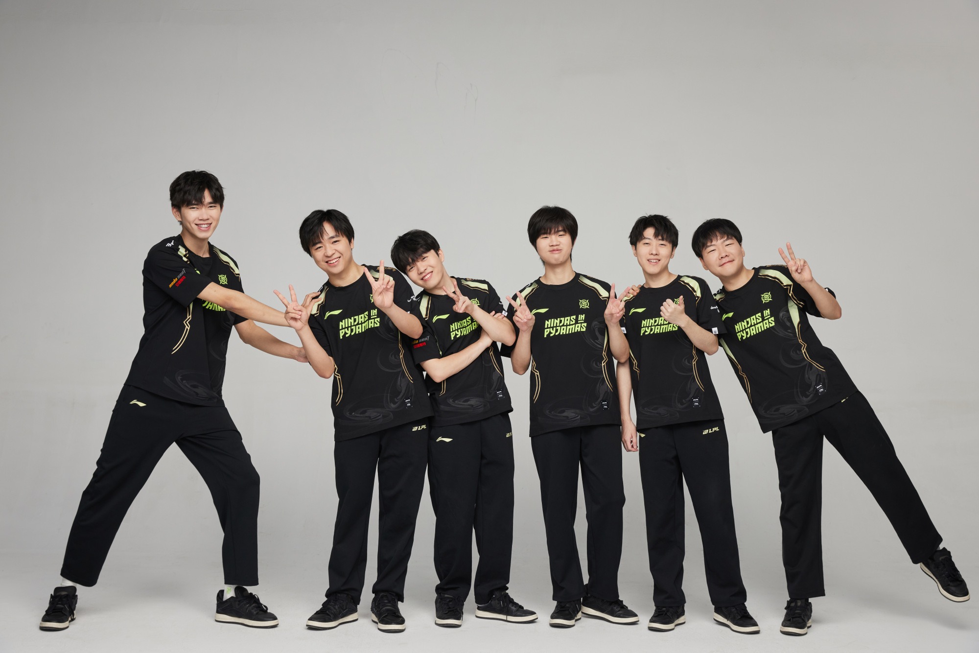 Rookie爆冷击败DWG,大胜引爆全场!的简单介绍 Rookie爆冷击败DWG,大胜引爆全场!的简单介绍