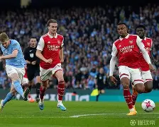 包含德布劳内巅峰对决，Uzi与50激战篮网分钟，问鼎冠军胜负难料！的词条