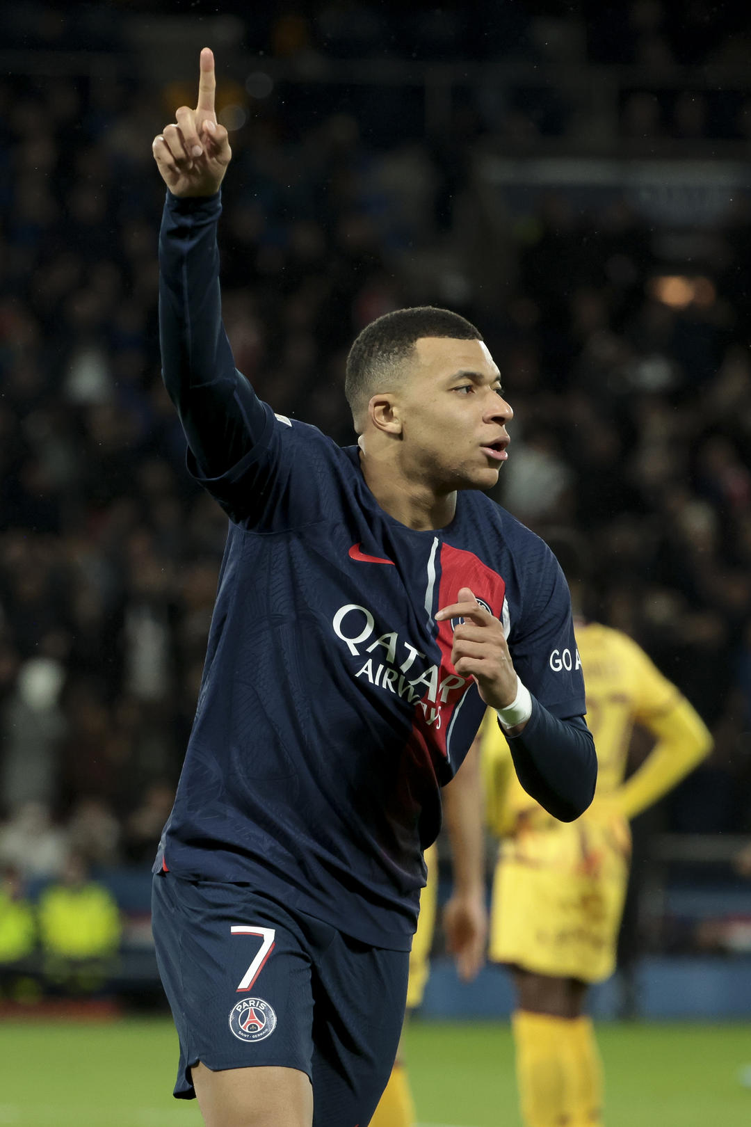 关于姆巴佩迎来十二赛季高光表现，加拿大队球迷沸腾！的信息